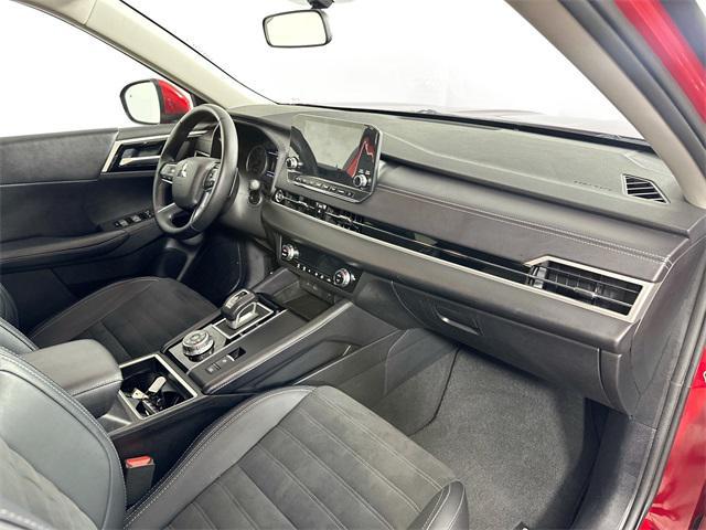 Photo of 2024 Red Diamond Mitsubishi Outlander