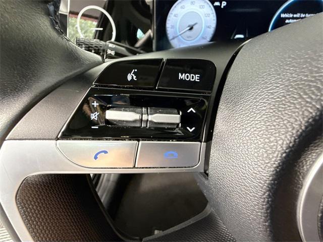 Photo of 2022 Phantom Black Hyundai ELANTRA