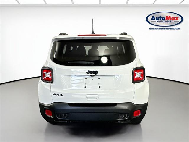 Photo of 2022 Alpine White Clearcoat Jeep Renegade