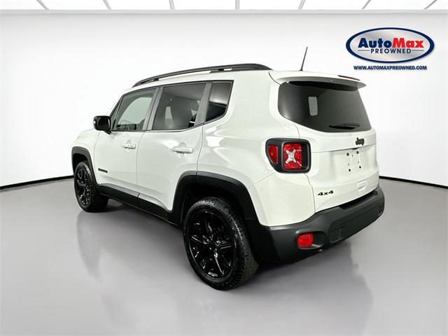 Photo of 2022 Alpine White Clearcoat Jeep Renegade