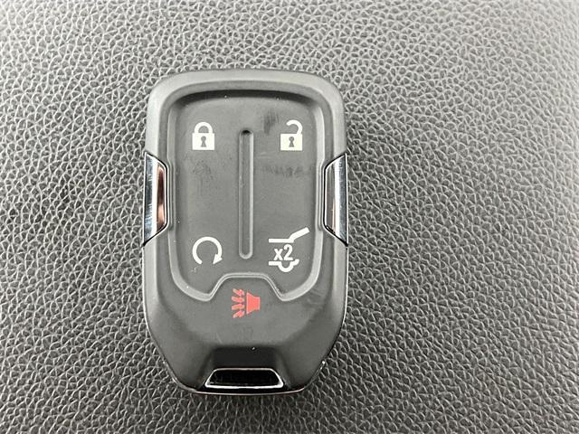 Photo of 2023 Summit White GMC Acadia