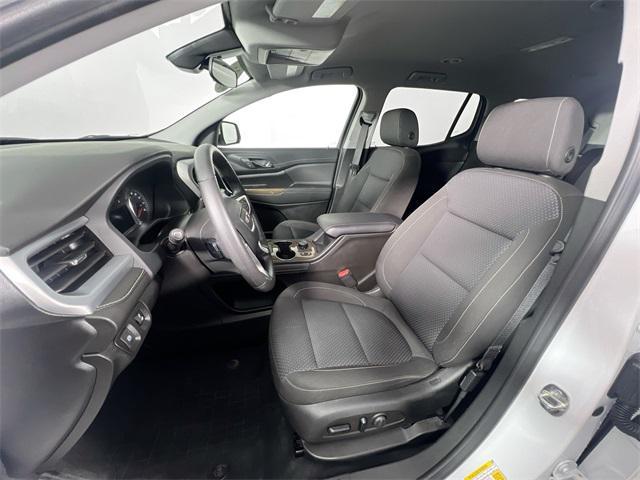 Photo of 2023 Summit White GMC Acadia