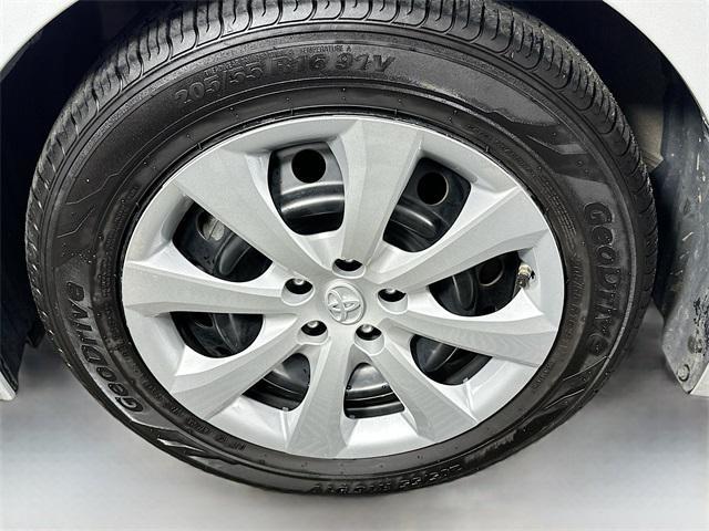 Photo of 2020 Classic Silver Metallic Toyota Corolla