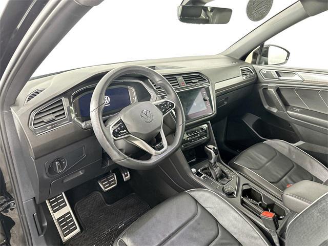Photo of 2022 Deep Black Pearl Volkswagen Tiguan