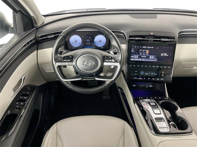 Photo of 2022 Quartz White Hyundai TUCSON