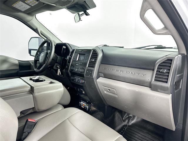 Photo of 2021 Oxford White Ford F-250
