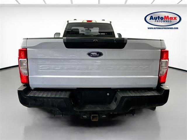 Photo of 2021 Oxford White Ford F-250