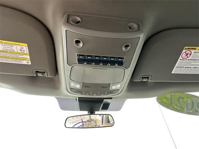 Photo of 2021 Oxford White Ford F-250