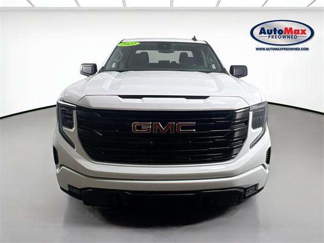Photo of 2022 Summit White GMC Sierra 1500