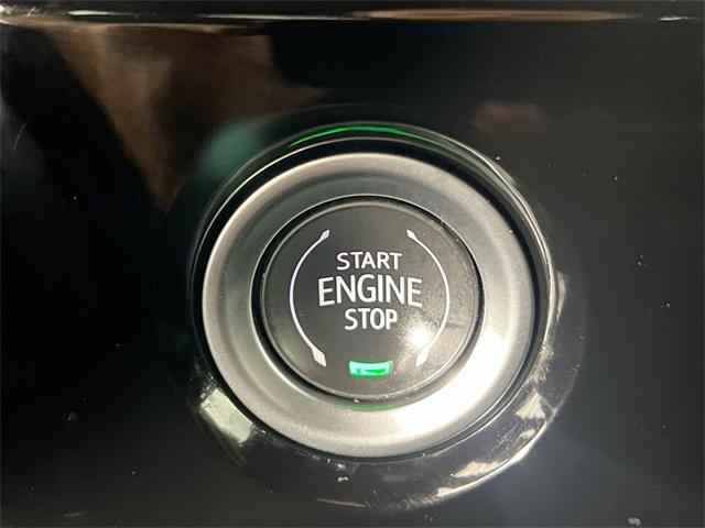 Photo of 2022 Summit White GMC Sierra 1500