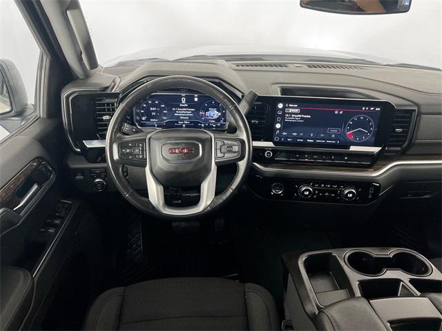 Photo of 2022 Summit White GMC Sierra 1500
