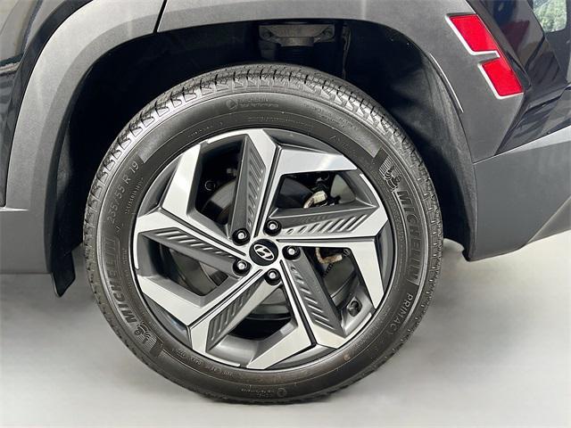 Photo of 2022 Phantom Black Hyundai TUCSON