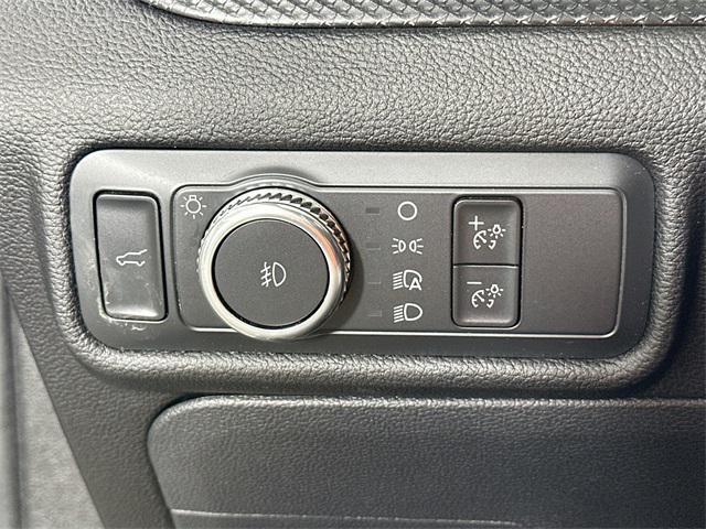 Photo of 2022 Agate Black Metallic Ford Explorer