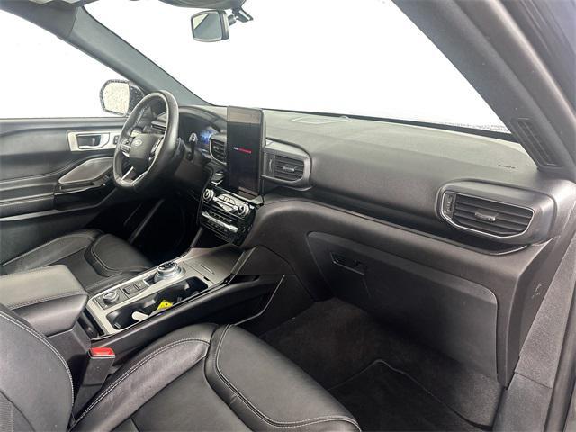 Photo of 2022 Agate Black Metallic Ford Explorer