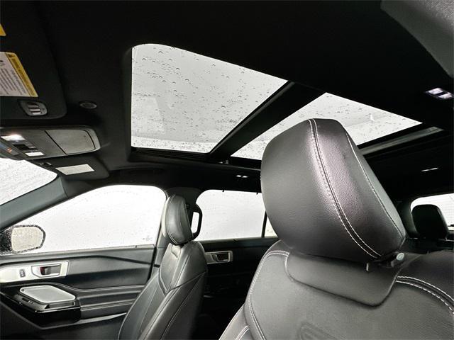 Photo of 2022 Agate Black Metallic Ford Explorer
