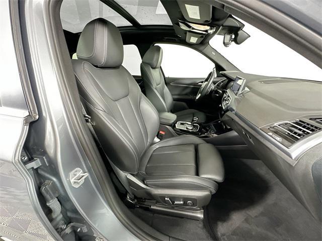 Photo of 2024 Gray BMW X3