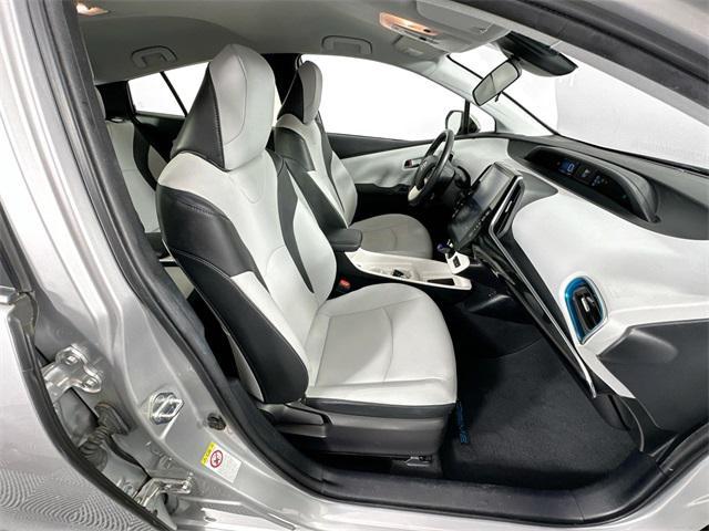 Photo of 2018 Classic Silver Metallic Toyota Prius Prime