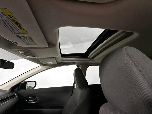 Photo of 2016 Crystal Black Pearl Honda HR-V