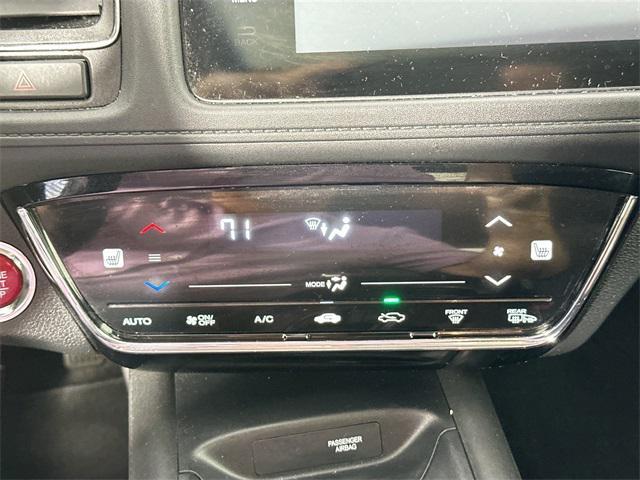 Photo of 2016 Crystal Black Pearl Honda HR-V