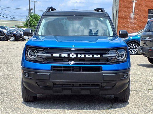 Photo of 2022 Velocity Blue Metallic Ford Bronco Sport