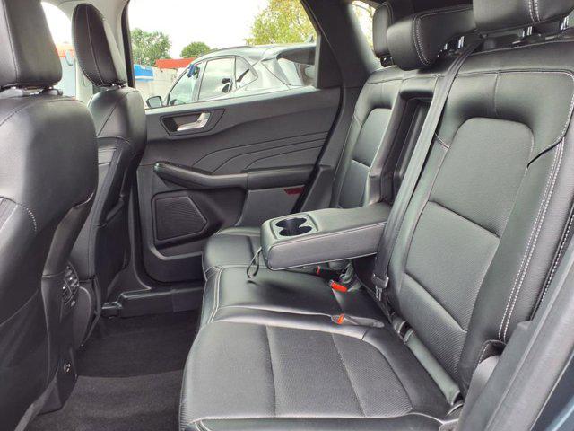 Photo of 2022 Stone Blue Metallic Ford Escape