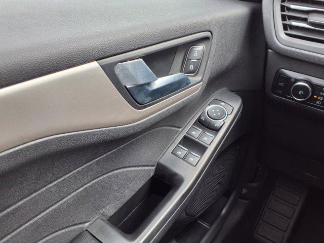 Photo of 2022 Stone Blue Metallic Ford Escape