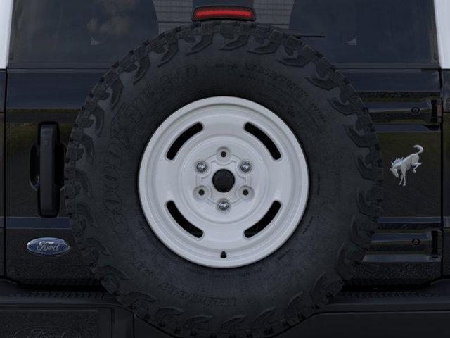 Photo of 2025 Shadow Black Ford Bronco