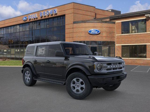 Photo of 2025 Shadow Black Ford Bronco