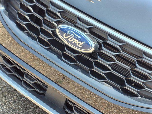 Photo of 2023 Agate Black Metallic Ford Escape