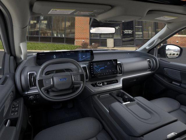 Photo of 2025 Agate Black Metallic Ford Expedition Max