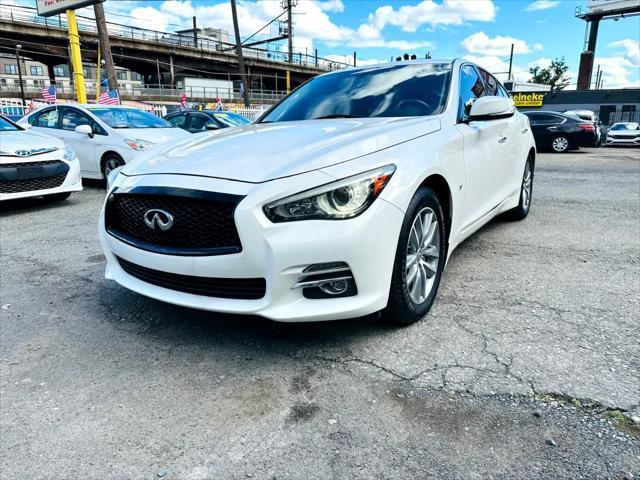2015 Infiniti Q50