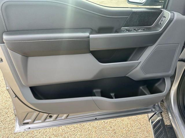 Photo of 2021 Iconic Silver Metallic Ford F-150