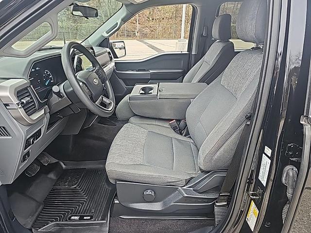 Photo of 2022 Agate Black Metallic Ford F-150