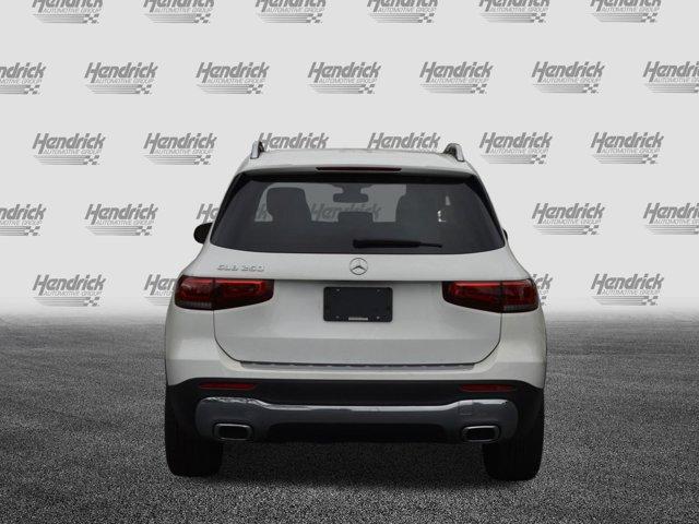 Photo of 2022 Polar White Mercedes-Benz GLB 250