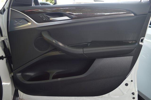 Photo of 2024 Alpine White BMW X3