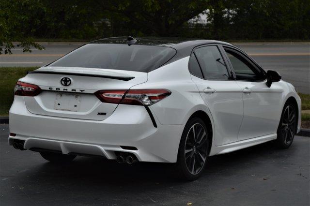 Photo of 2019 Wind Chill Pearl / Midnight Black Metallic Toyota Camry
