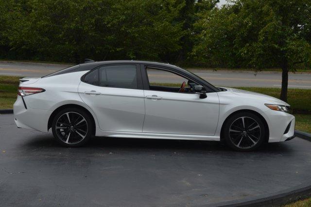 Photo of 2019 Wind Chill Pearl / Midnight Black Metallic Toyota Camry