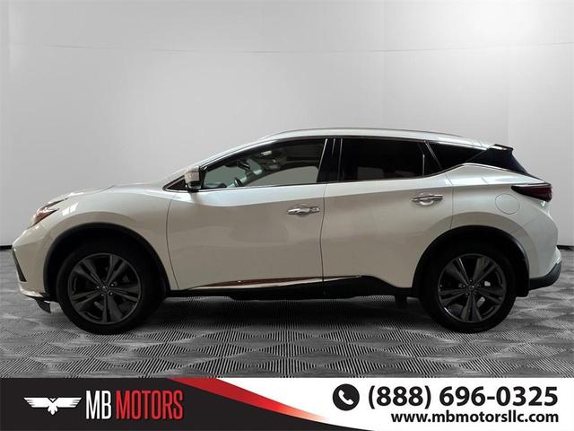 Photo of 2021 Pearl White Tricoat Nissan Murano