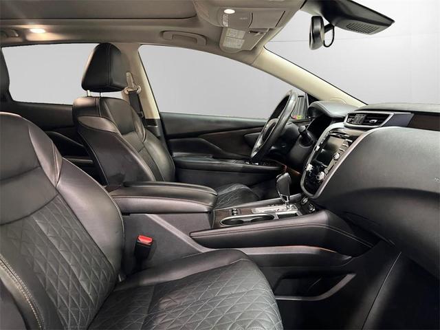 Photo of 2021 Pearl White Tricoat Nissan Murano