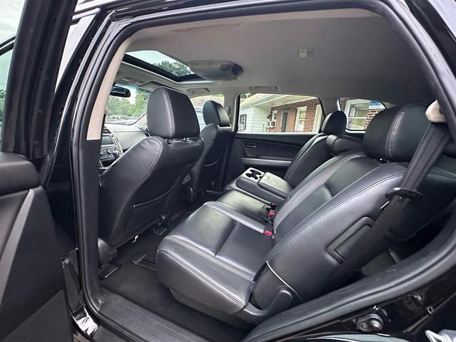 Photo of 2010 Brilliant Black Clearcoat Mazda CX-9