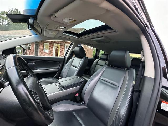 Photo of 2010 Brilliant Black Clearcoat Mazda CX-9