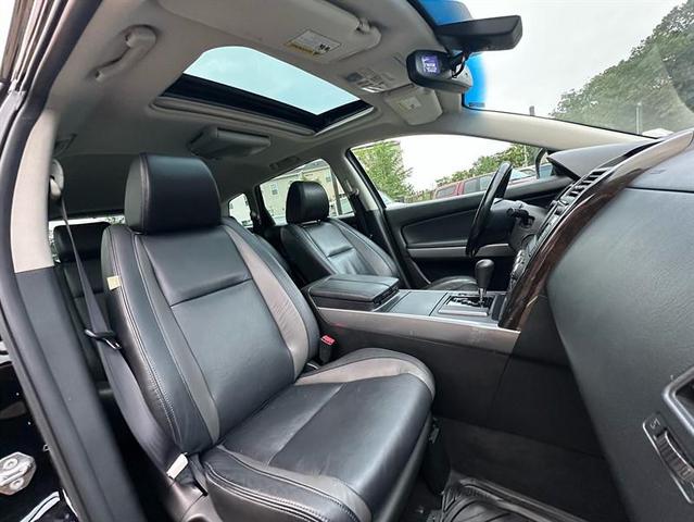 Photo of 2010 Brilliant Black Clearcoat Mazda CX-9