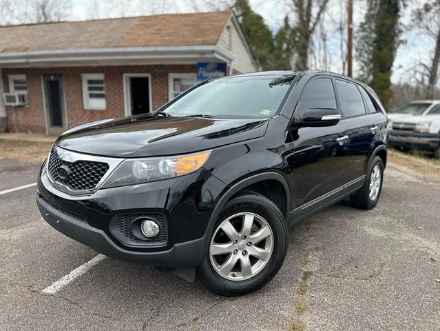 Photo of 2013 Ebony Black Kia Sorento