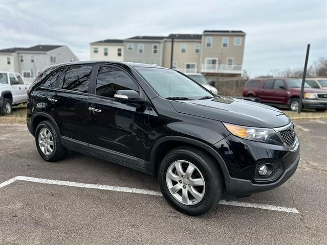 Photo of 2013 Ebony Black Kia Sorento