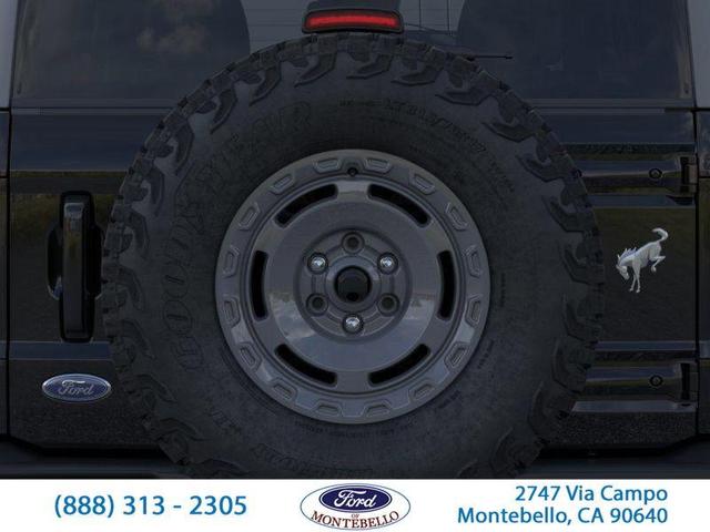 Photo of 2025 Shadow Black Ford Bronco