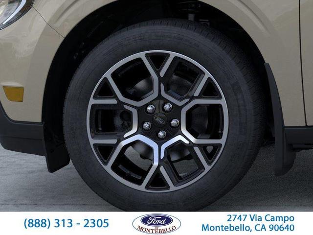 Photo of 2025 Desert Sand Ford Maverick