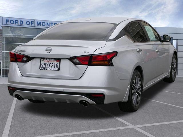 Photo of 2024 Brilliant Silver Metallic Nissan Altima