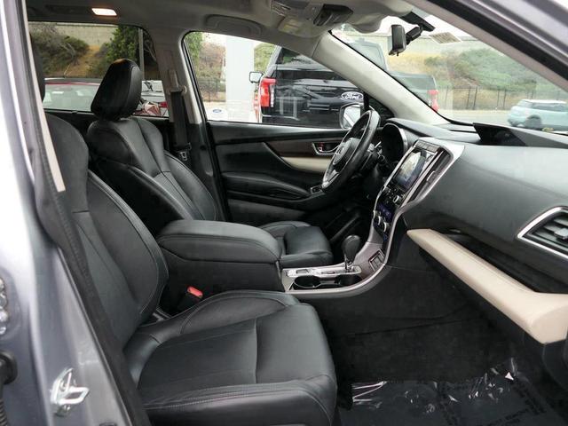 Photo of 2022 Ice Silver Metallic Subaru Ascent