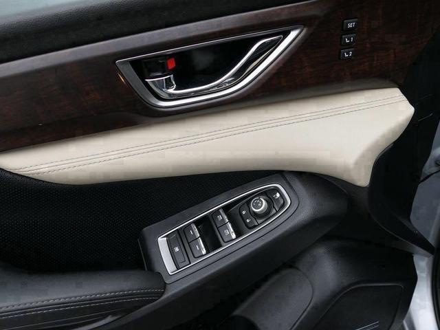 Photo of 2022 Ice Silver Metallic Subaru Ascent