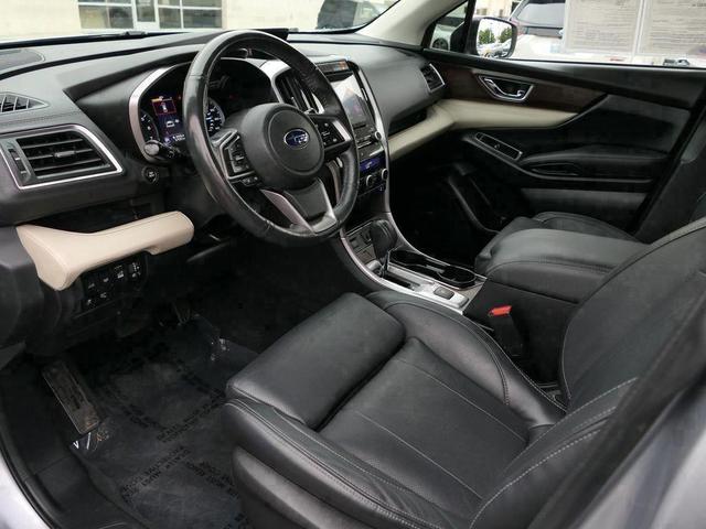 Photo of 2022 Ice Silver Metallic Subaru Ascent